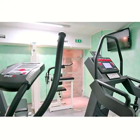 Отель Aragia Gmbh 4*